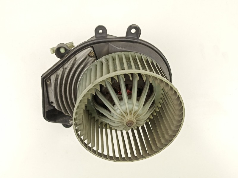 Recambio de motor calefaccion para audi a4 berlina (b5) 2.5 tdi referencia OEM IAM 8D1820021 740221233F 