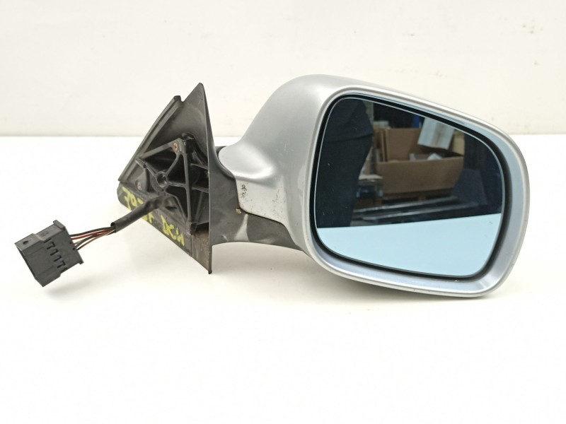 Recambio de retrovisor derecho para audi a4 avant (b5) 1.8 20v turbo referencia OEM IAM 8D1858532C  