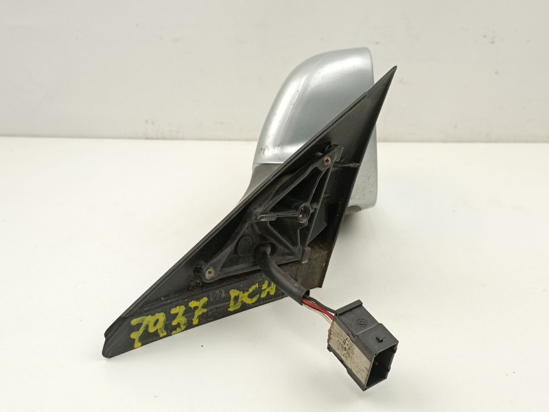 Recambio de retrovisor derecho para audi a4 avant (b5) 1.8 20v turbo referencia OEM IAM 8D1858532C  