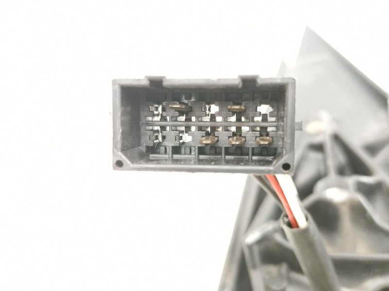 Recambio de retrovisor derecho para audi a4 avant (b5) 1.8 20v turbo referencia OEM IAM 8D1858532C  