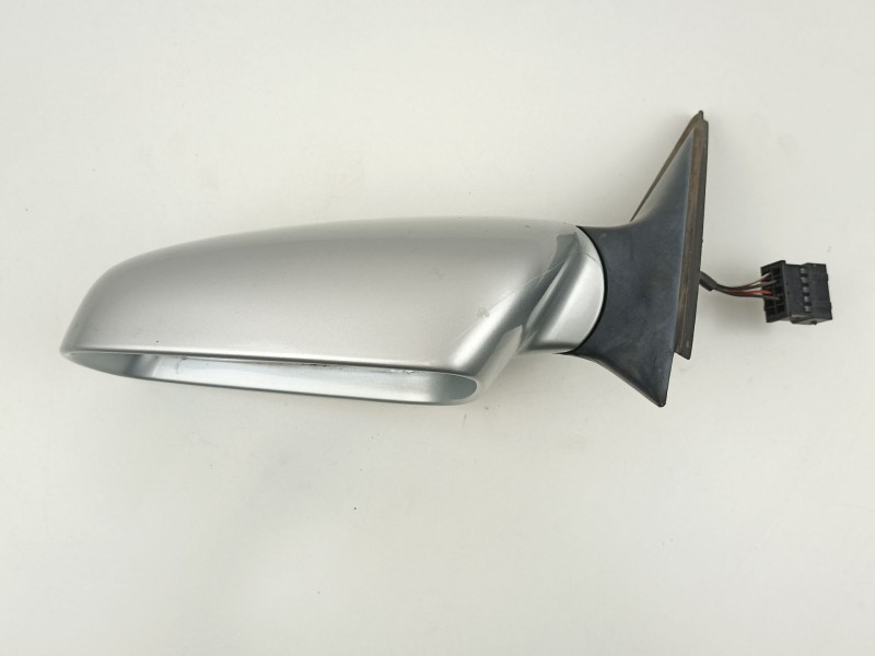 Recambio de retrovisor izquierdo para audi a4 avant (b5) 1.8 20v turbo referencia OEM IAM 8D1858531C  
