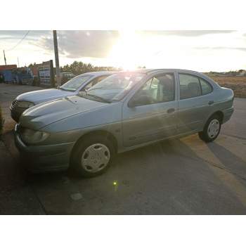 RENAULT Megane I Classic (LA0) de desguace