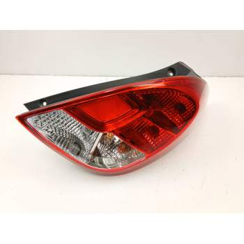 PILOTO TRASERO DERECHO 924024P500 