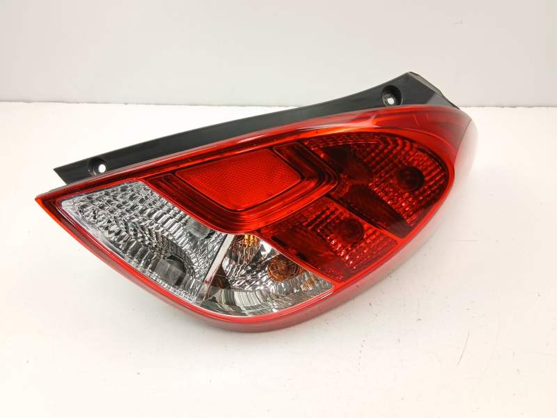 Recambio de piloto trasero derecho para hyundai i20 i (pb, pbt) 1.1 crdi referencia OEM IAM 924024P500  