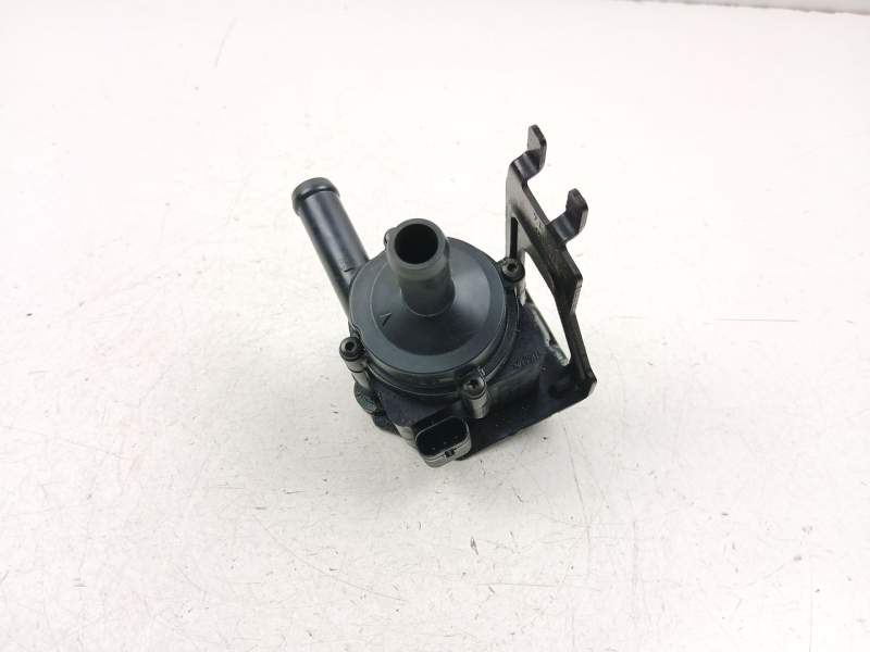Recambio de bomba agua para ford focus iii 1.0 ecoboost referencia OEM IAM CM5G8C419AA  