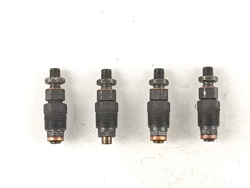 Recambio de inyectores juego para opel monterey 3.1 turbodiesel referencia OEM IAM 8970214741  