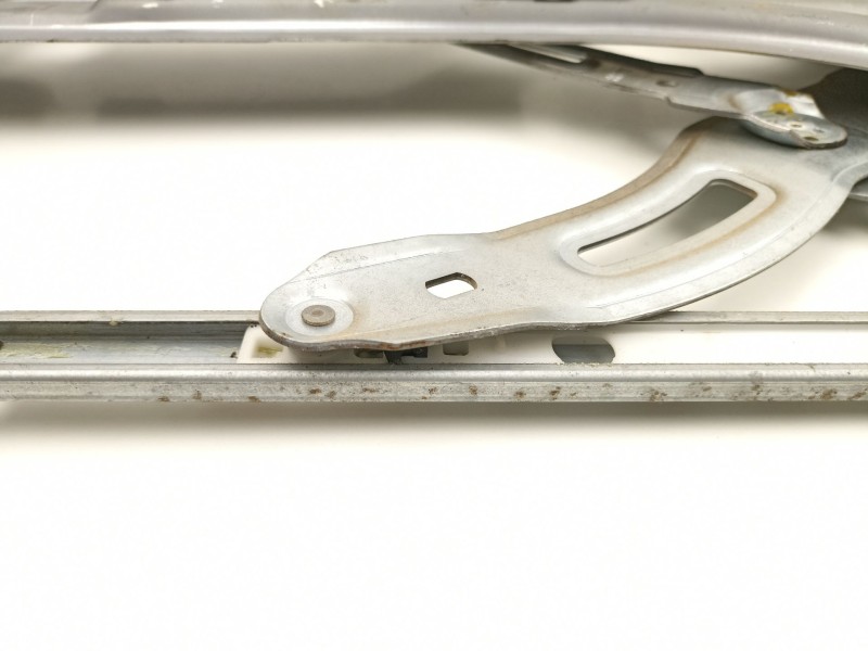 Recambio de elevalunas trasero izquierdo para hyundai trajet (fo) 2.0 crdi referencia OEM IAM 834703A000  