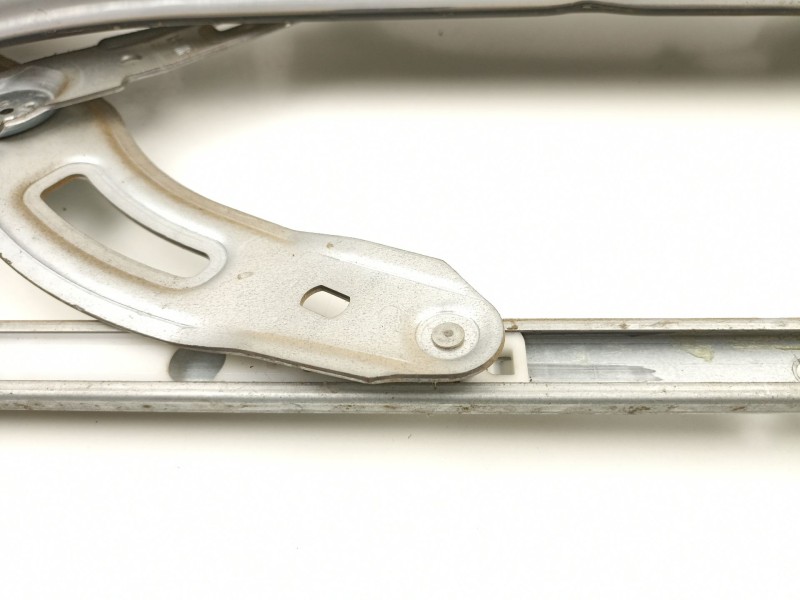 Recambio de elevalunas trasero derecho para hyundai trajet (fo) 2.0 crdi referencia OEM IAM 834803A000  