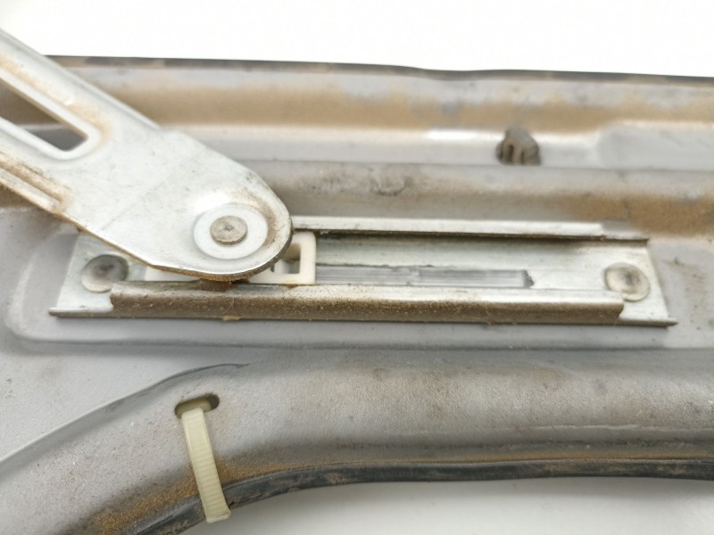 Recambio de elevalunas trasero derecho para hyundai trajet (fo) 2.0 crdi referencia OEM IAM 834803A000  