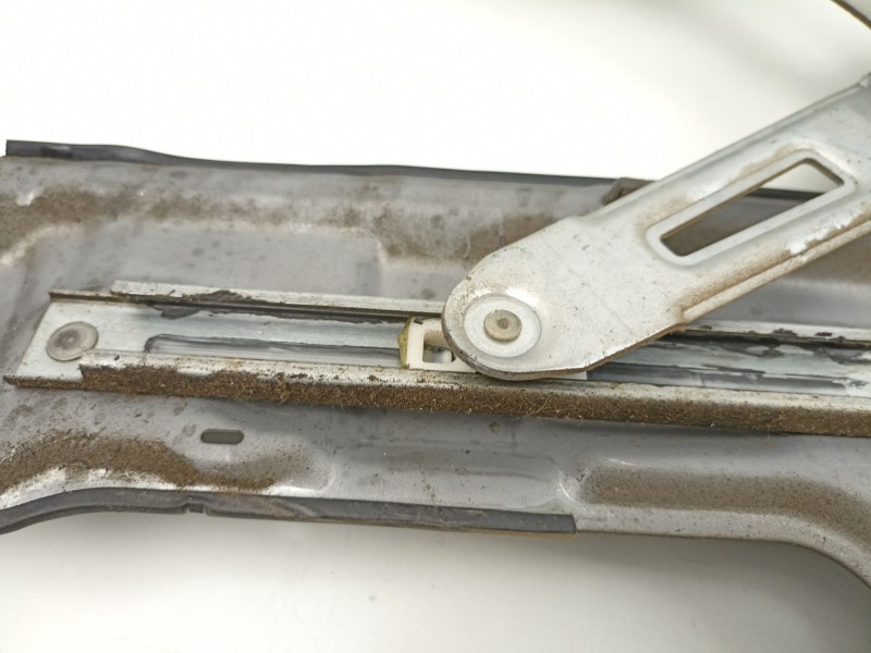 Recambio de elevalunas delantero izquierdo para hyundai trajet (fo) 2.0 crdi referencia OEM IAM 824703A000  