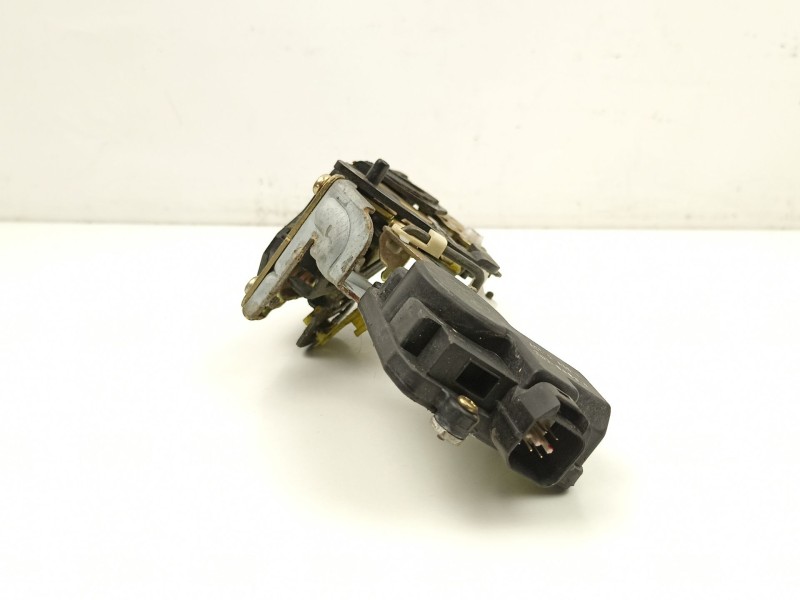 Recambio de cerradura puerta trasera izquierda para hyundai trajet (fo) 2.0 crdi referencia OEM IAM 814103A000  