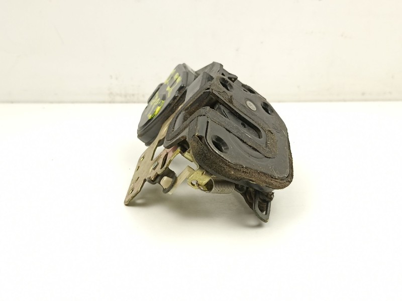 Recambio de cerradura puerta delantera izquierda para hyundai trajet (fo) 2.0 crdi referencia OEM IAM 813103A000  