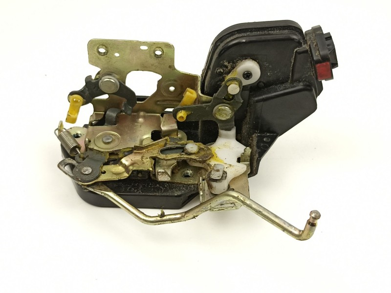 Recambio de cerradura puerta delantera derecha para hyundai trajet (fo) 2.0 crdi referencia OEM IAM 813203A000  