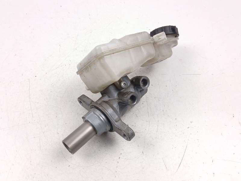 Recambio de bomba de freno para ford focus iii 1.0 ecoboost referencia OEM IAM DV612140JA  