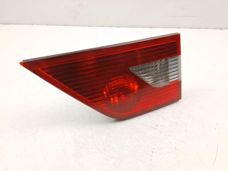 Recambio de piloto porton derecho para bmw x3 (e83) 2.0 d referencia OEM IAM 63213420205  