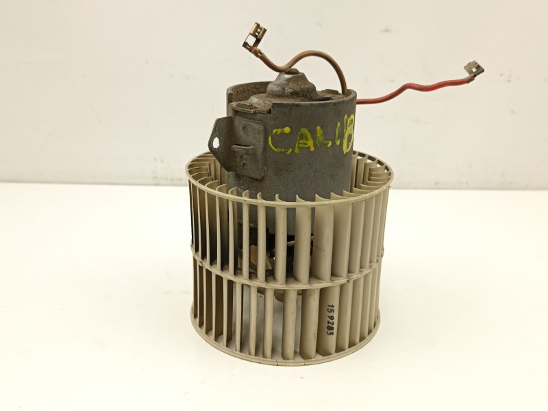 Recambio de motor calefaccion para opel calibra 2.0 g referencia OEM IAM 1845021 1BB52 