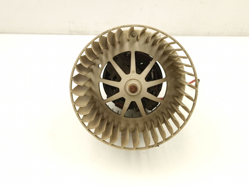 Recambio de motor calefaccion para opel calibra 2.0 g referencia OEM IAM 1845021 1BB52 