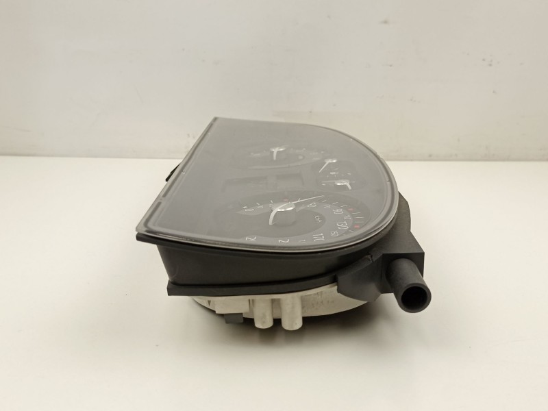 Recambio de cuadro instrumentos para renault laguna 1.6 g 16v referencia OEM IAM 8200291327  