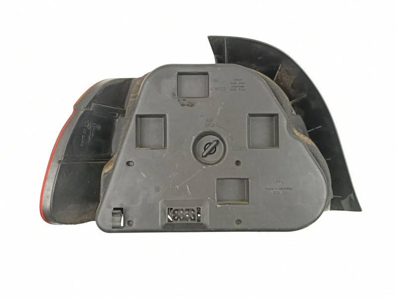 Recambio de piloto trasero derecho para bmw serie 5 berlina (e39) 2.0 520d referencia OEM IAM 63218363558  