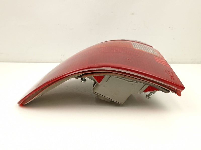 Recambio de piloto trasero izquierdo para opel astra 1.7 d referencia OEM IAM 90442020  