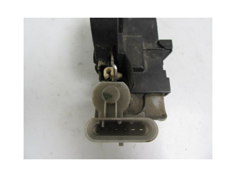 Recambio de cerradura pta. tras. izq. : alfa romeo 147 : 1.6 g [2004] para alfa romeo 147 1.6 g referencia OEM IAM   