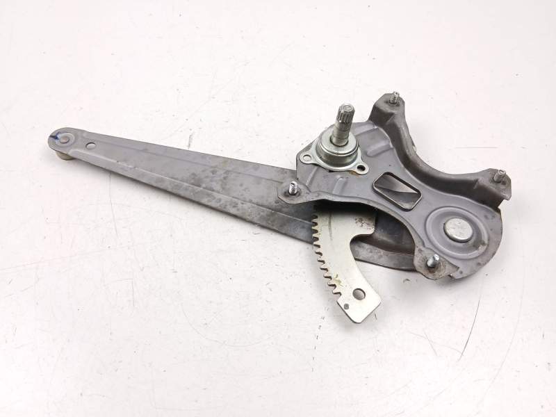 Recambio de elevalunas trasero derecho para hyundai i20 i (pb, pbt) 1.1 crdi referencia OEM IAM 834021J000  