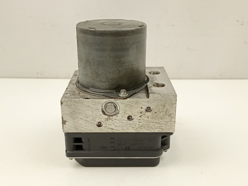 Recambio de abs para renault megane ii (bm0/1_, cm0/1_) 1.9 dci referencia OEM IAM 8200685699 0265234601 