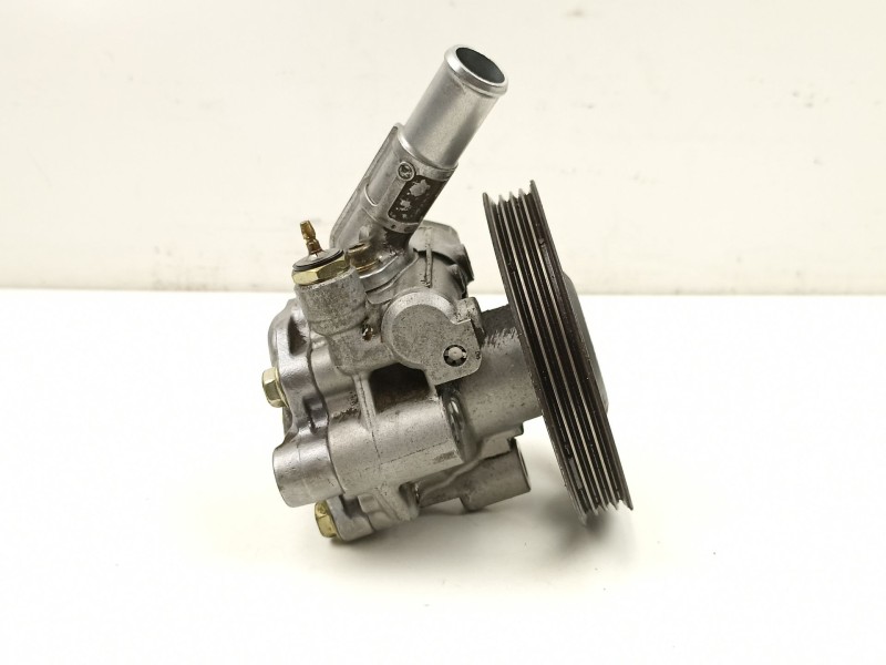 Recambio de bomba direccion para mazda 323 f v (ba) 1.8 16v (ba8p) referencia OEM IAM BC1D32650C  