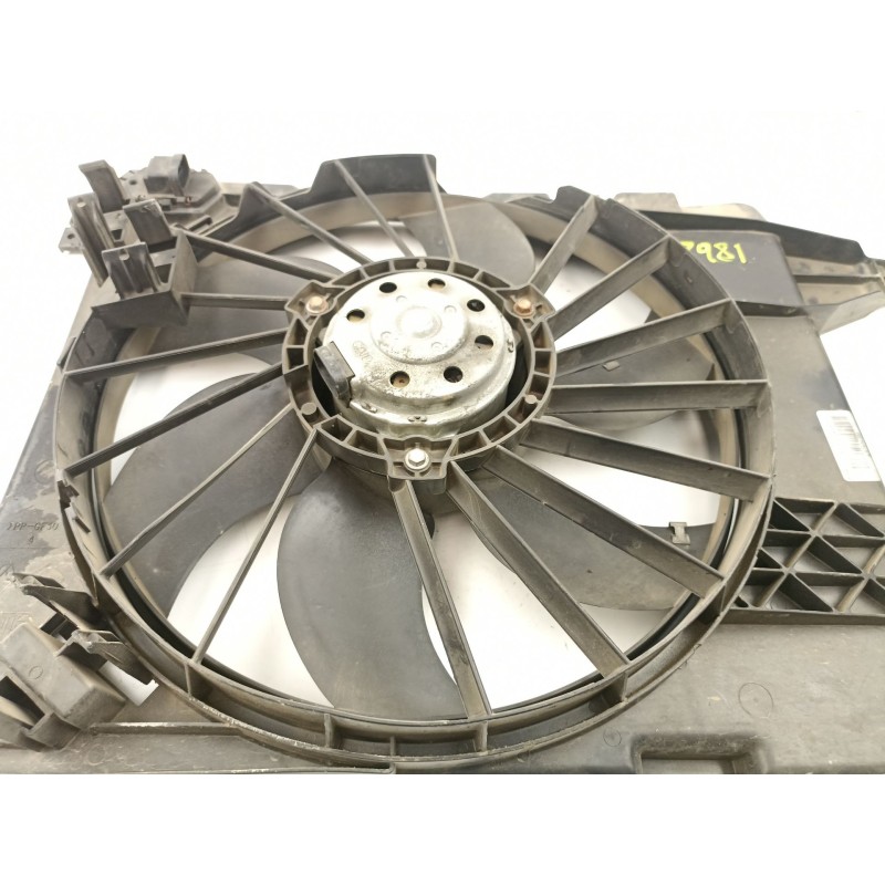 Recambio de electroventilador para renault megane ii (bm0/1_, cm0/1_) 1.9 dci referencia OEM IAM 8200680824  
