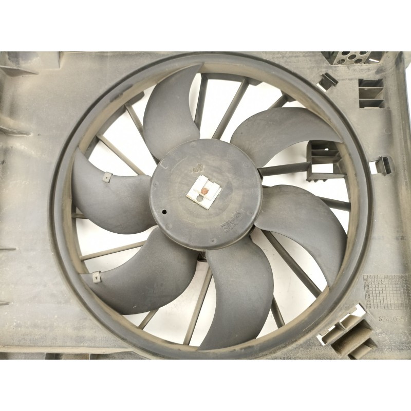 Recambio de electroventilador para renault megane ii (bm0/1_, cm0/1_) 1.9 dci referencia OEM IAM 8200680824  