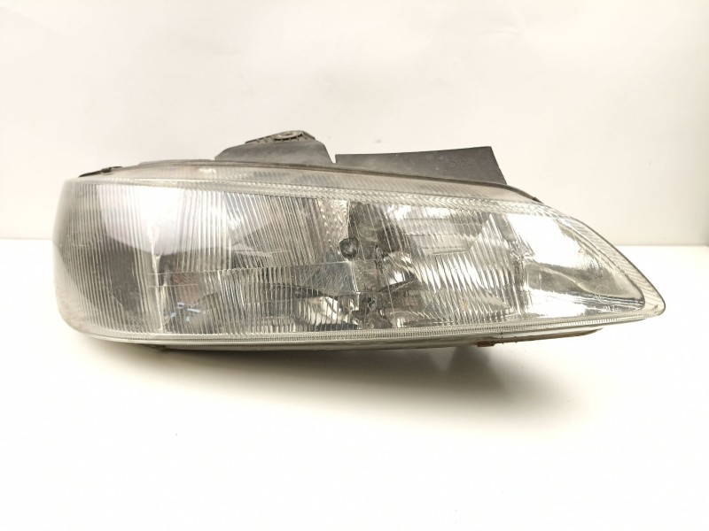Recambio de faro derecho para peugeot 406 2.1 td -p8c referencia OEM IAM 9616251280 0301037022 