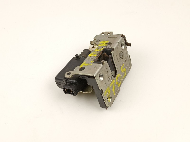 Recambio de cerradura puerta trasera derecha para dacia logan 1.5 dci referencia OEM IAM 8200214015  