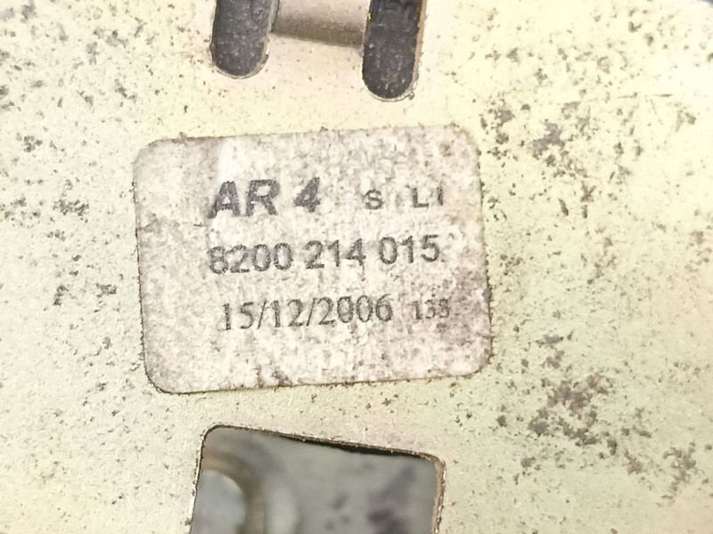 Recambio de cerradura puerta trasera derecha para dacia logan 1.5 dci referencia OEM IAM 8200214015  