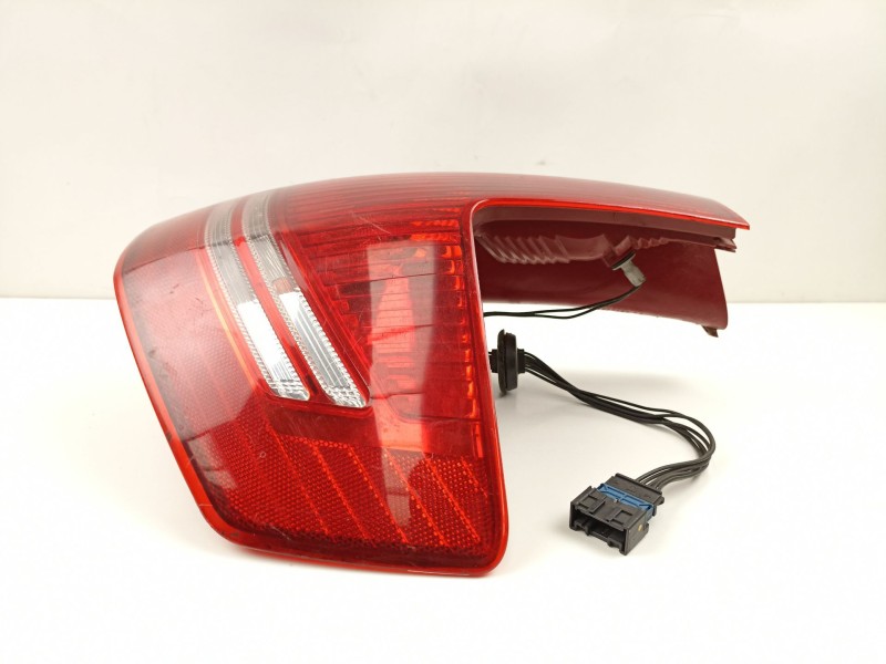 Recambio de piloto trasero derecho para citroën c4 1.6 hdi referencia OEM IAM 9655863980  