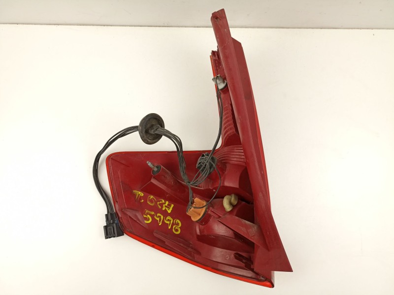 Recambio de piloto trasero derecho para citroën c4 1.6 hdi referencia OEM IAM 9655863980  