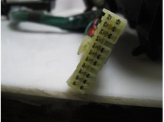 Recambio de mando luces y limpias : suzuki swift : 1.3 g/g13bb (85cv) 3p [2002] para suzuki swift 1.3 g/g13bb referencia OEM IAM 2