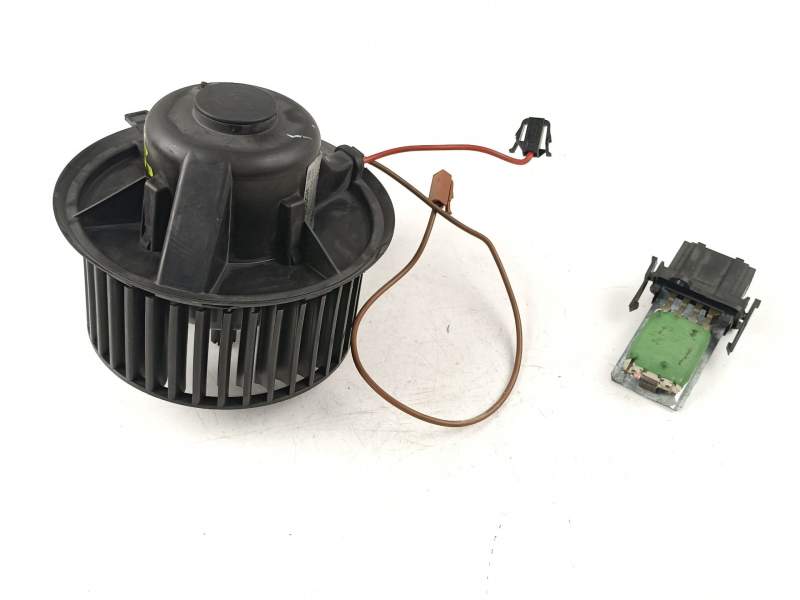 Recambio de motor calefaccion para volkswagen vento (1h2) 1.6 referencia OEM IAM 1H1819021 3137020021 