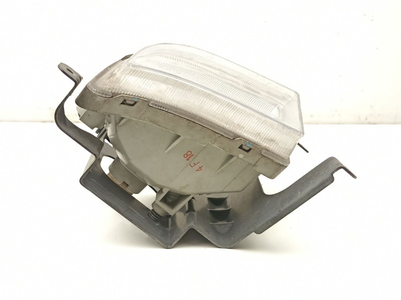 Recambio de antiniebla derecho para daewoo nubira 1.8 g t18sed referencia OEM IAM 96551094  