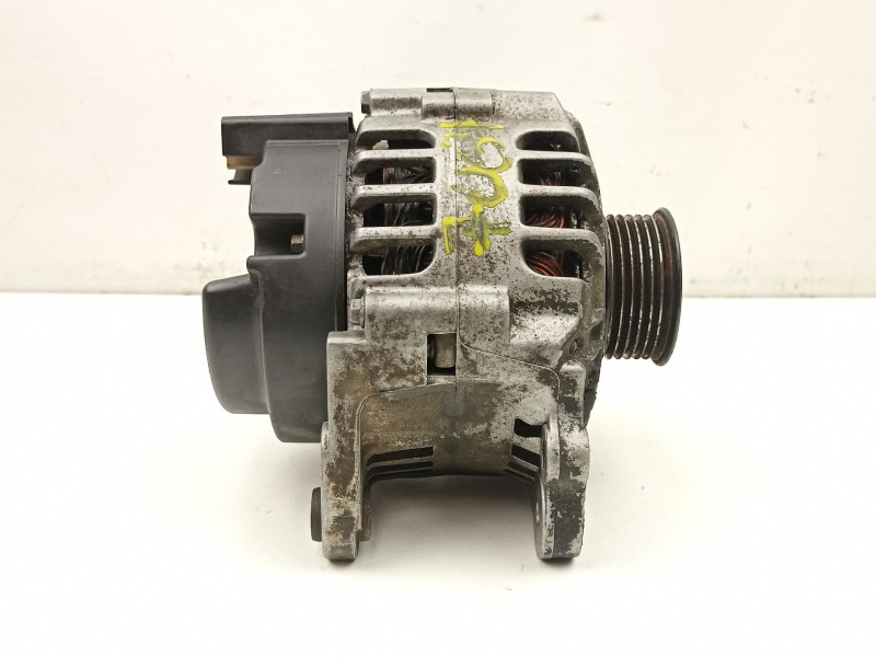 Recambio de alternador para seat ibiza 1.2 g referencia OEM IAM 03D903025E SG9B048 