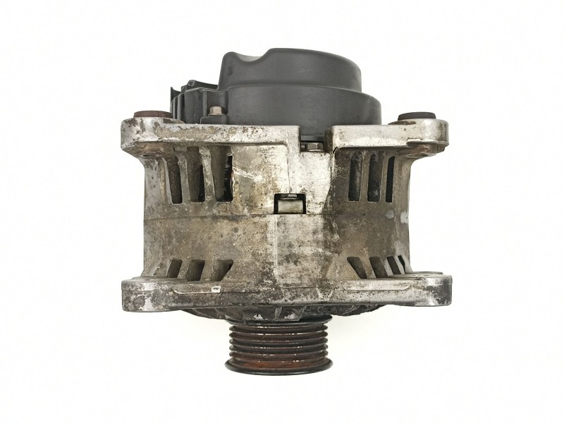 Recambio de alternador para seat ibiza 1.2 g referencia OEM IAM 03D903025E SG9B048 