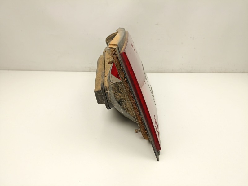 Recambio de piloto trasero derecho para peugeot 405 berlina 1.6 referencia OEM IAM 635163 6751222 