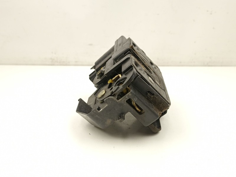 Recambio de cerradura puerta delantera derecha para hyundai getz (tb) 1.3 i referencia OEM IAM 813201C000  