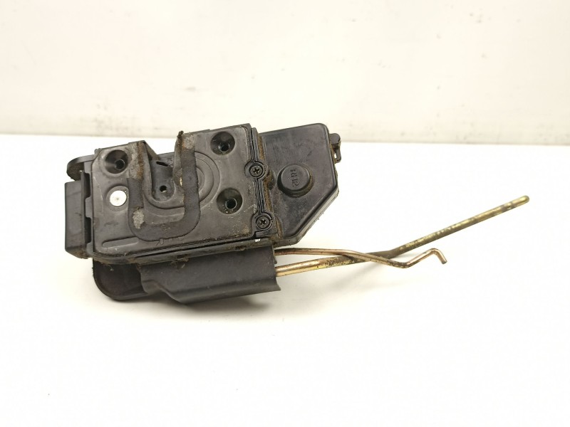 Recambio de cerradura puerta delantera derecha para hyundai getz (tb) 1.3 i referencia OEM IAM 813201C000  