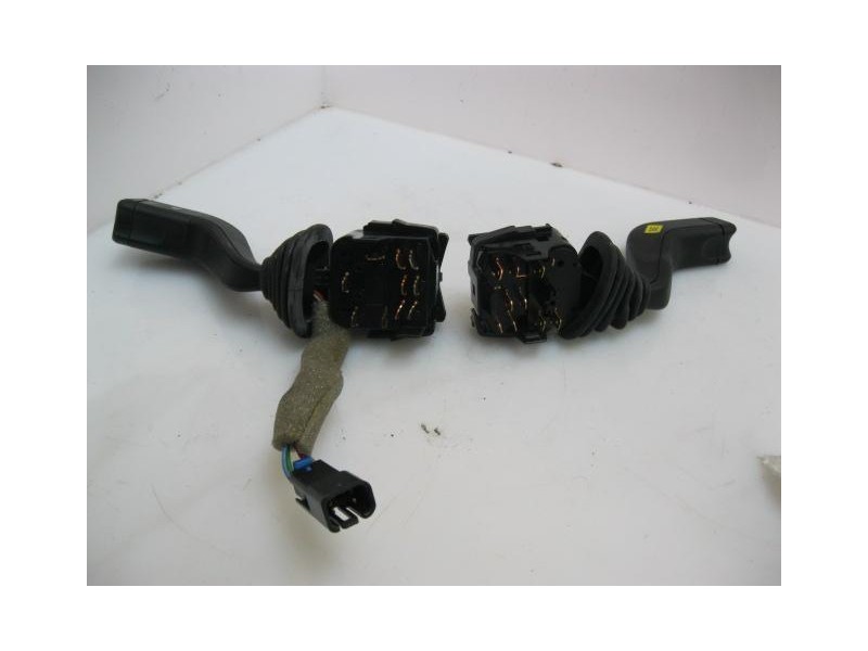 Recambio de mando luces y limpias : opel astra : 1.8 g -z18xe (125,12cv) 5p [2002] para opel astra 1.8 g -z18xe referencia OEM I