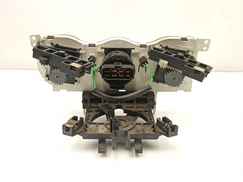 Recambio de mandos calefaccion aire para hyundai getz (tb) 1.3 i referencia OEM IAM 972501C100  