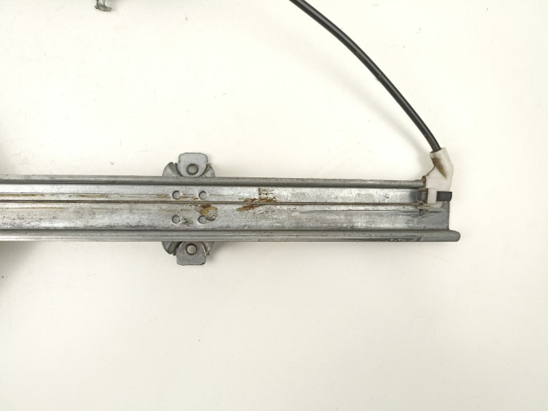 Recambio de elevalunas delantero derecho para nissan primera 1.6 g referencia OEM IAM 807009F500 400600T4 