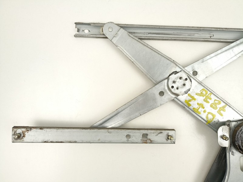 Recambio de elevalunas delantero izquierdo para daewoo kalos sedán (klas) 1.4 referencia OEM IAM 96541737  