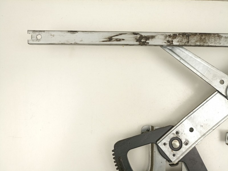 Recambio de elevalunas delantero izquierdo para daewoo kalos sedán (klas) 1.4 referencia OEM IAM 96541737  