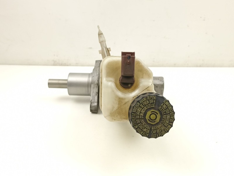 Recambio de bomba de freno para peugeot 508 i (8d_) 1.6 hdi referencia OEM IAM 4601Y7  