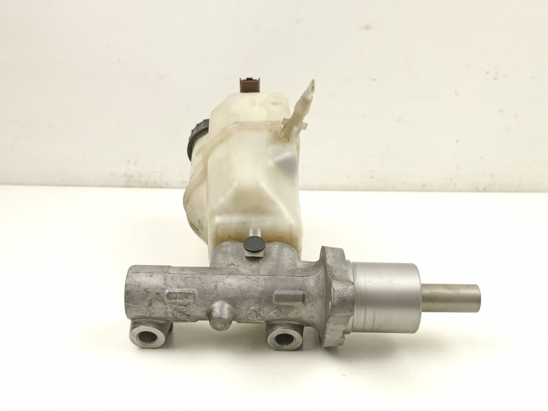 Recambio de bomba de freno para peugeot 508 i (8d_) 1.6 hdi referencia OEM IAM 4601Y7  